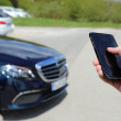 NewCarz-Mercedes-Benz-E-Klasse-Smartphone