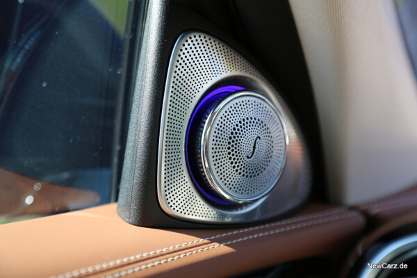 NewCarz-Mercedes-Benz-E-Klasse-Soundsystem