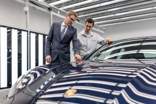 Neu eröffnetes Qualitätszentrum (QZ) der Porsche Leipzig GmbH am 02.05.2016