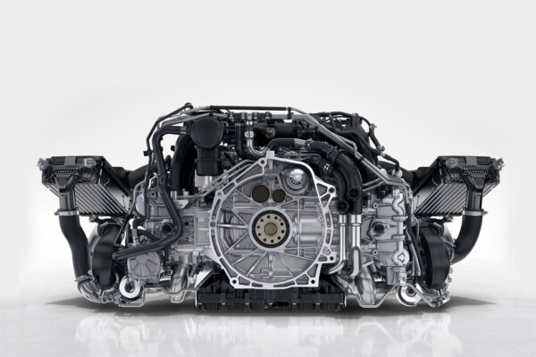 NewCars-Porsche-B6-T-Engine