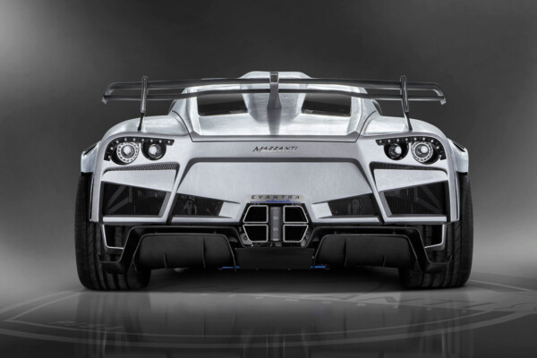 NewCarz-Mazzanti-Evantra-Millecavalli (1)