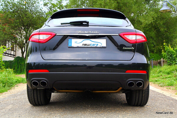 NewCarz-Maserati-Levante-2016 (50)