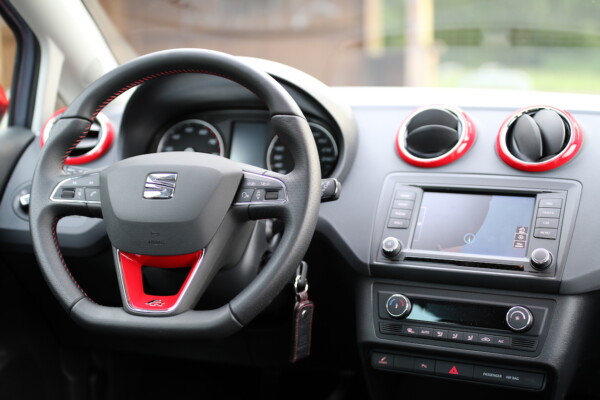 NewCarz-Seat-Ibiza-FR-01