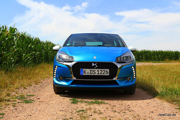 NewCarz-DS3-2016 (22)