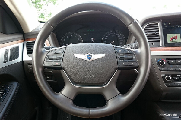 NewCarz-Hyundai-Genesis-17