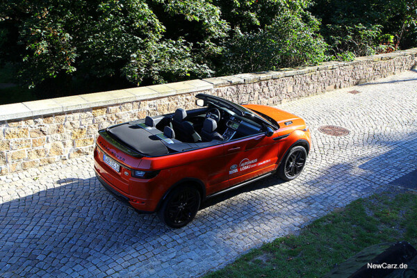 NewCarz-Range-Rover-Evoque-Cab (38)