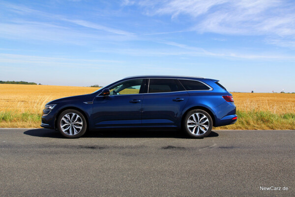 NewCarz-Renault-Talisman-Grandtour (41)
