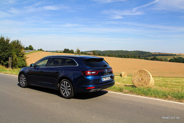 NewCarz-Renault-Talisman-Grandtour (46)