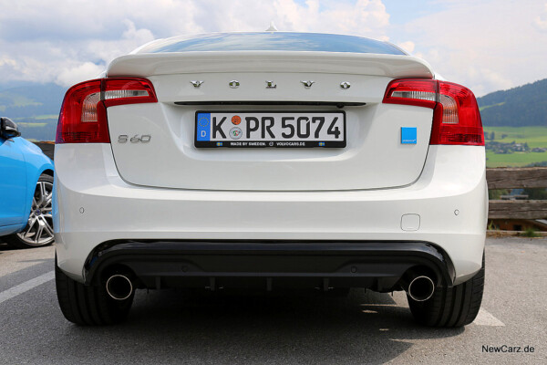 NewCarz-Volvo-Polestar (8)