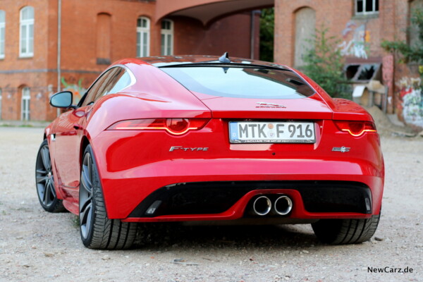 newcarz-jaguar-f-type-s-awd-bde-15