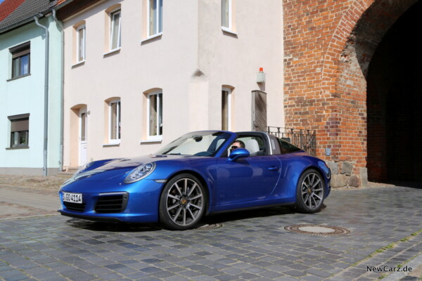 newcarz-porsche-911-targa-4-07