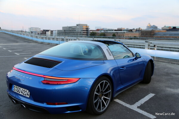 newcarz-porsche-911-targa-4-11