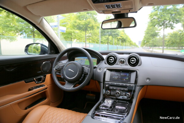 newcarz-jaguar-xj-portfolio-24