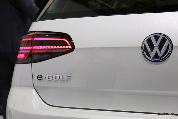 newcarz-vw-e-golf-2017-03