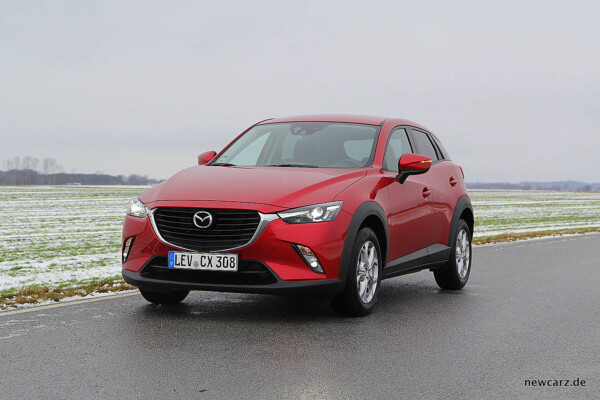 Mazda CX-3 schräg vorn