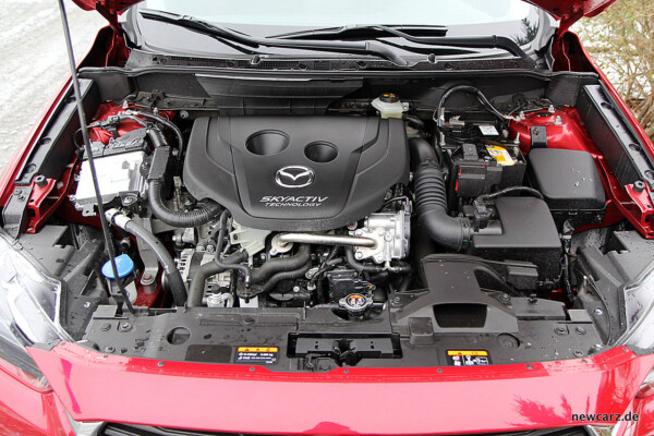 Mazda CX-3 Motorraum