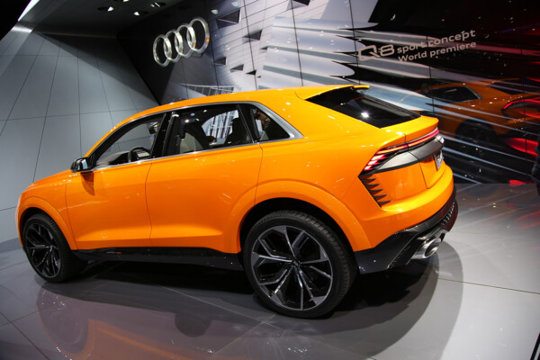 Audi Q8 Sport Concept hinten schräg