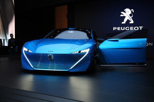 Peugeot Instinct Concept Front