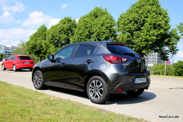 Mazda2 2017