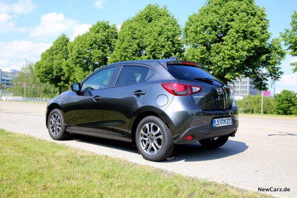 Mazda2 2017