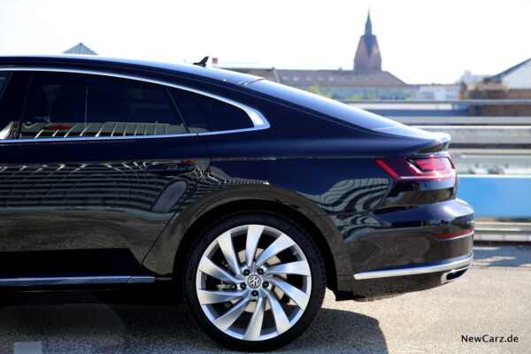 VW Arteon Elegance