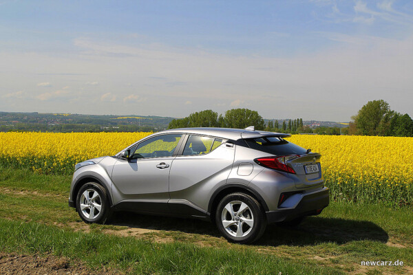 Toyota C-HR Summer