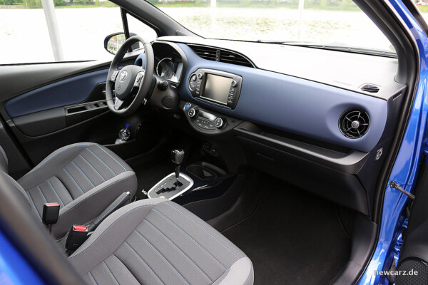 Toyota Yaris 2017 Interieur