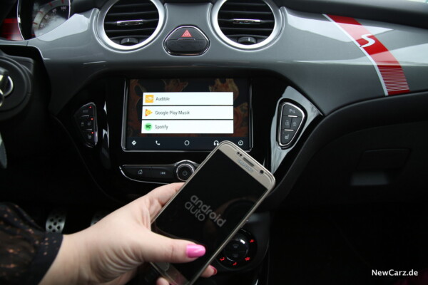 Opel Adam Rocks S Android Auto