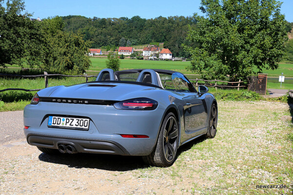 Porsche 718 Boxster S schräg hinten