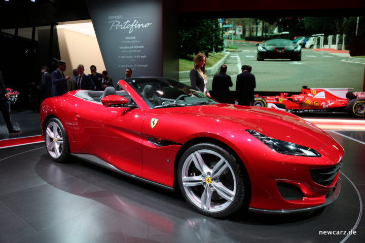 Ferrari-Portofino schräge Seitenansicht
