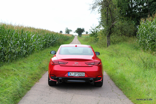 Infiniti Q60 Heck