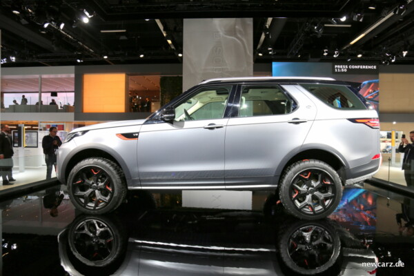 Land Rover Discovery SVX Seite Studie