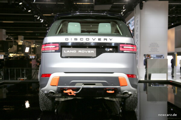 Land Rover Discovery SVX Heck Studie