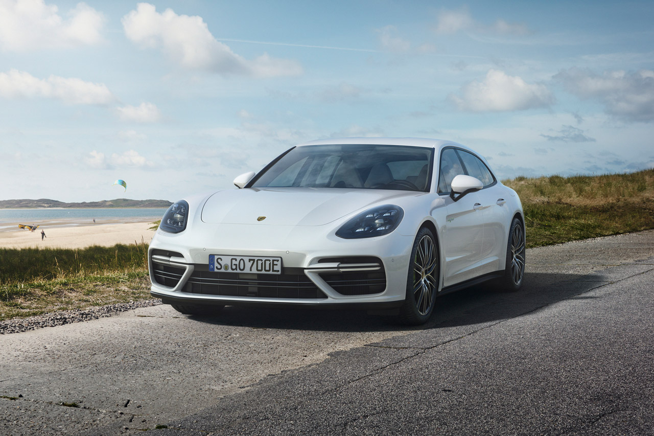 Achtung, Überlänge: Porsche Panamera Sport Turismo Turbo S E-Hybrid