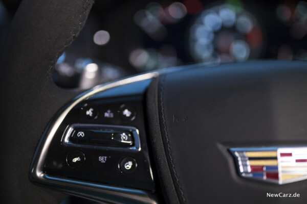 Cadillac CTS-V Lenkrad Multifunktion 