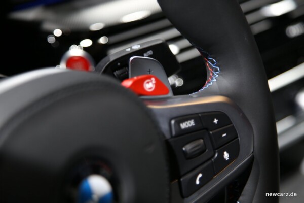 BMW M5 Lenkrad Detail