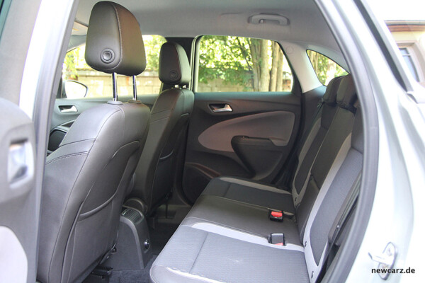 Opel Crossland X Interieur hinten