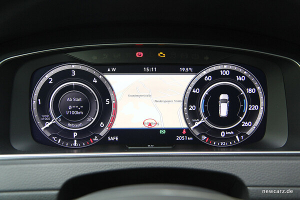 VW Golf Alltrack Variant Active Info Display