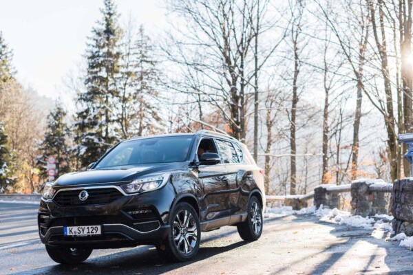 Ssangyong Rexton Front