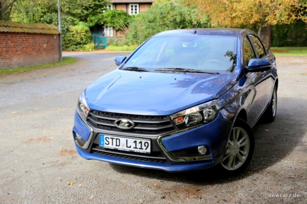 LADA Vesta Front