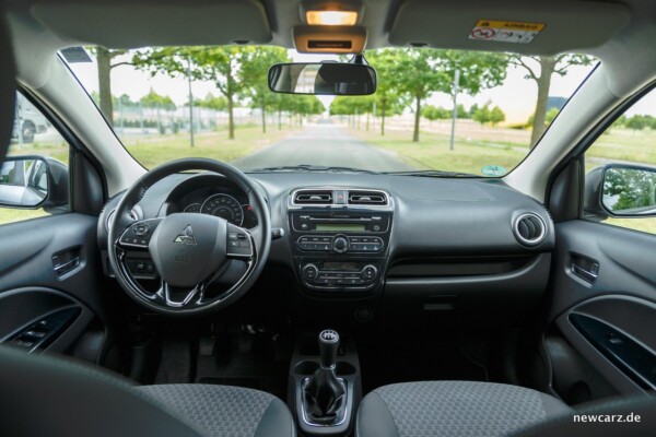 Mitsubishi Space Star Interieur