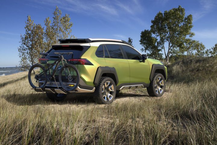 Toyota FT-AC Heck