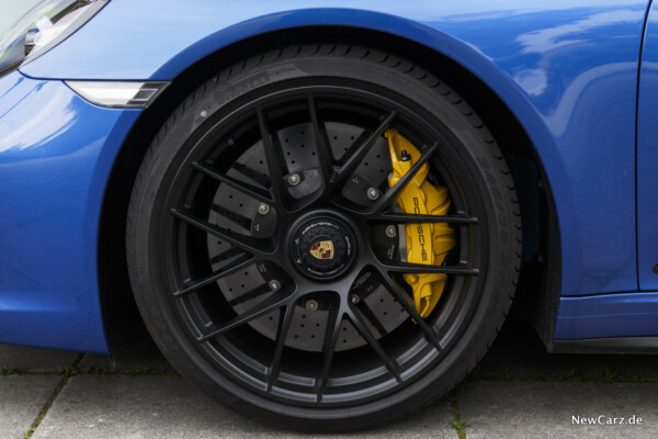 Porsche 911 Targa 4 GTS Keramikbremse