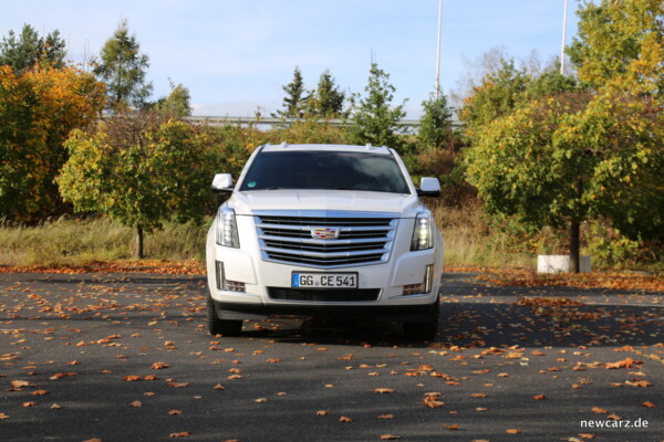 Cadillac Escalade Front