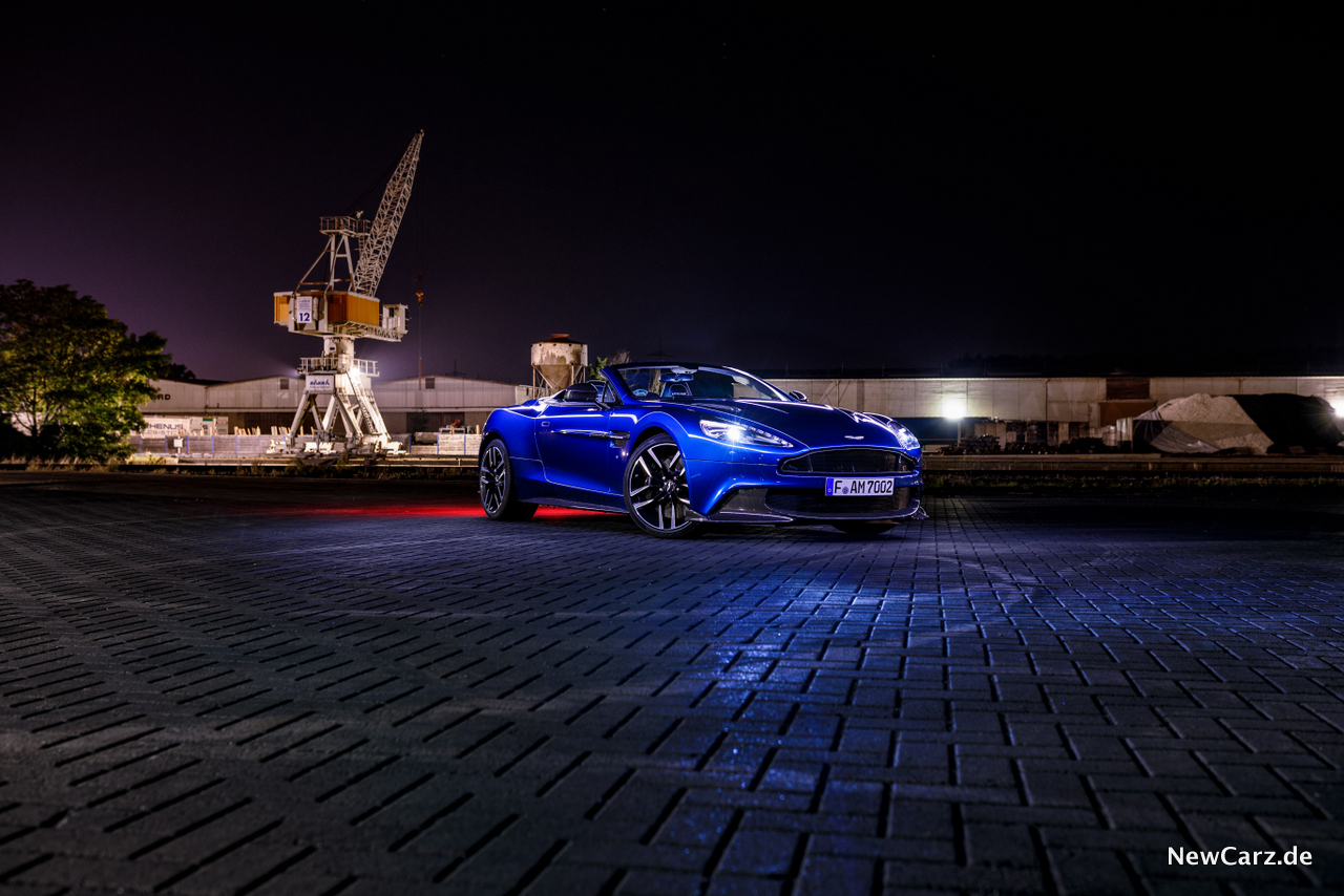 Aston Martin Vanquish S Volante Front