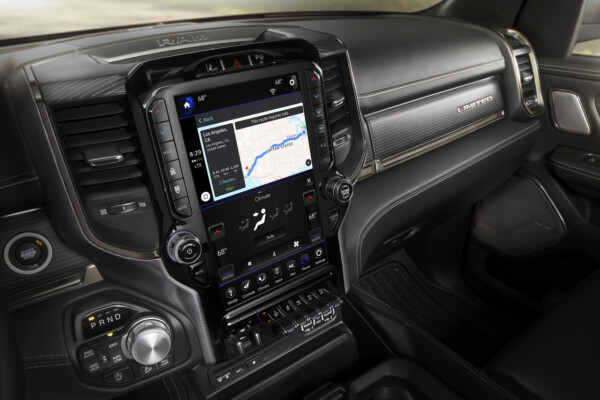 Dodge Ram 1500 Modell 2019 Interieur