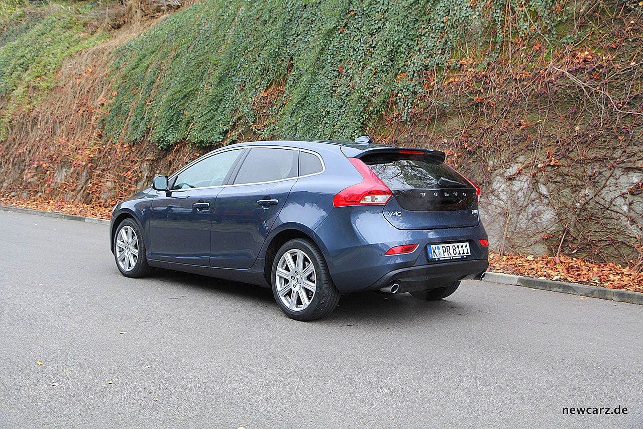 Volvo V40 Facelift Halbzeit Mit Polarstern Newcarz De