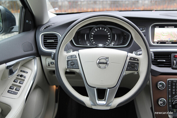 Volvo V40 Facelift Lenkrad