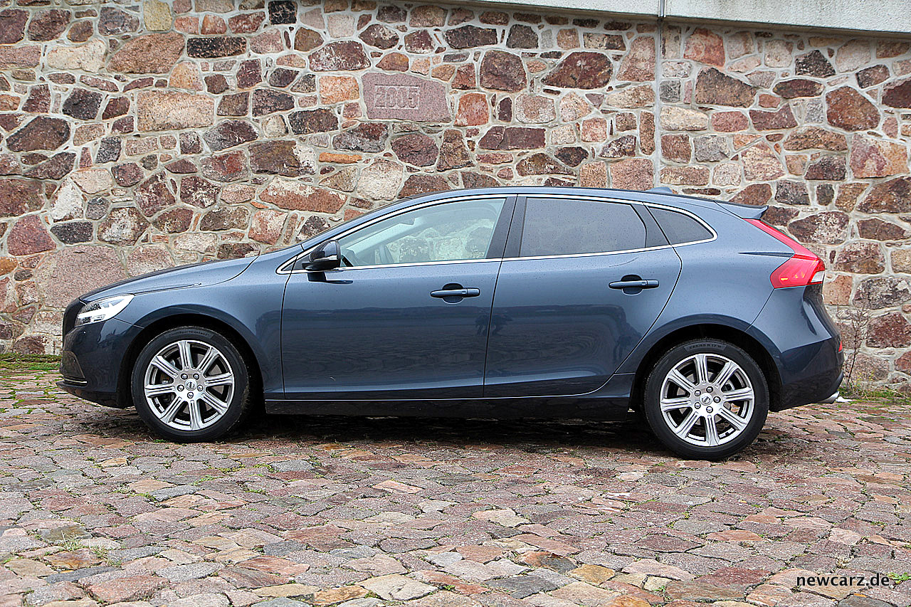 Volvo V40 Facelift Halbzeit Mit Polarstern Newcarz De