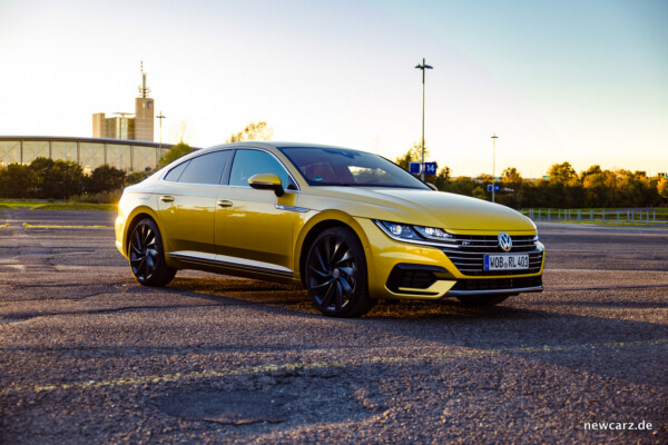 VW Arteon 4Motion seitlich